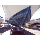 後つけのセンターキールが船尾に掛けて入ってます