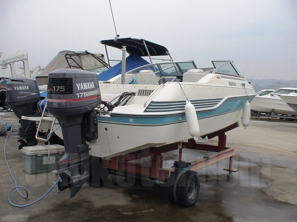 ボート　YAMAHA SR20C  175馬力 ボート YAMAHA SR20C 175馬力