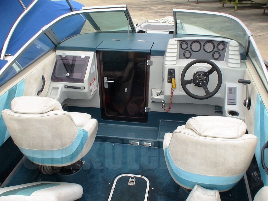 ボート YAMAHA SR20C 175馬力