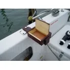 手作りのエサ箱