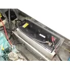 左舷側エンジンバッテリー