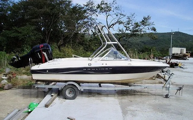 【※値下げ】プレジャーボート　機関良好ベイライナーカプリ ベイライナー カプリ 160 Wake Pro | 【中古艇ドットコム】 中古ボート