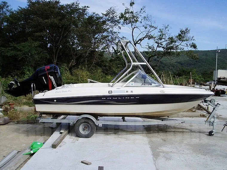 ベイライナー カプリ 160 Wake Pro | 【中古艇ドットコム】 中古ボート