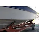 専用トレーラーに載せています。