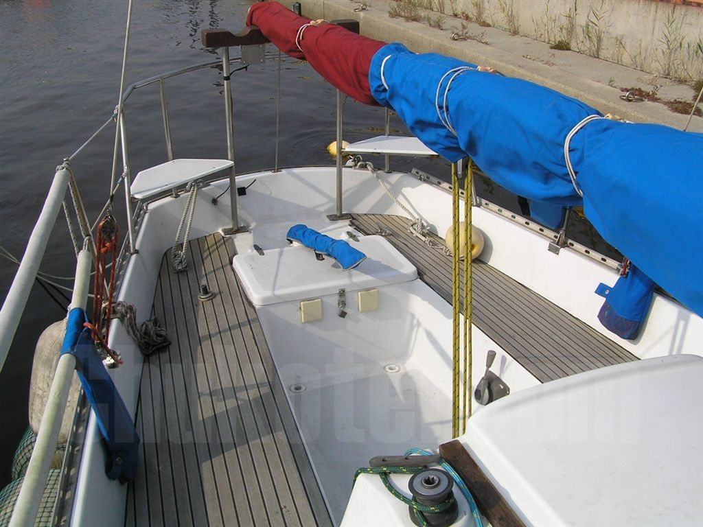 ship_993_0001_0001_0780_0780_b.jpg