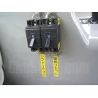 リモコン操船の電源スイッチ