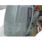 カバーは塗装されています。