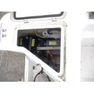 写真の小さなバッテリー2個は、電動リール用ですが、付属しません
