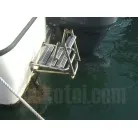 スイミングラダーと油圧フラップ