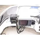 無線機の真ん中は、不動ジャンク品扱いです。
