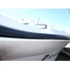 ガンネルゴム部にキズあり。