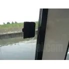 ガラスのロックが破損しています。