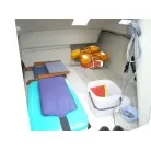 中は意外と広々。 荷物も結構置けそうです。