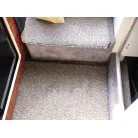 キャビン入り口付近のカーペットに湿り気有り。キャビンスライドドア付近からの、雨水の浸入が有りそうです。