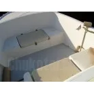 手前の開きがイケス