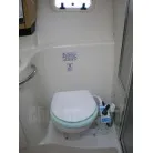 トイレは清潔に使用されて居ります。