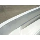 対面のブルワークにもこの跡があ