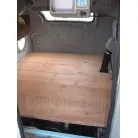 エンジンルームのカバー。