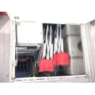 右舷側清水タンクと補機発電機