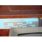 スペックが記載されているプレートは写真66のGPSの上に貼られています。