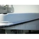 右舷後方コーナーにスリ傷有りますが、然程気に成りませんでした。