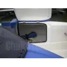助士席前の物入れ。