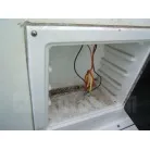 オートスパンカー専用バッテリー(取材時は取り外してありました。)
