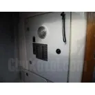 配電盤扉、この中に電子レンジがあります。