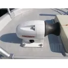 何かとあれば心強く色々な釣行にも対応できるウインチも搭載しました。