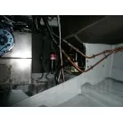 エンジンルーム側面を撮影