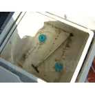 キャビン後部シートカバー付き