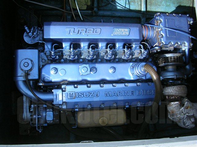 イスズエンジン UM6BG1TC2 230馬力 (箱崎造船渡シ船付キ