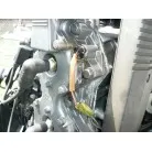 エンジンフード内を撮影