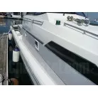 右舷側キャビン全景を撮影