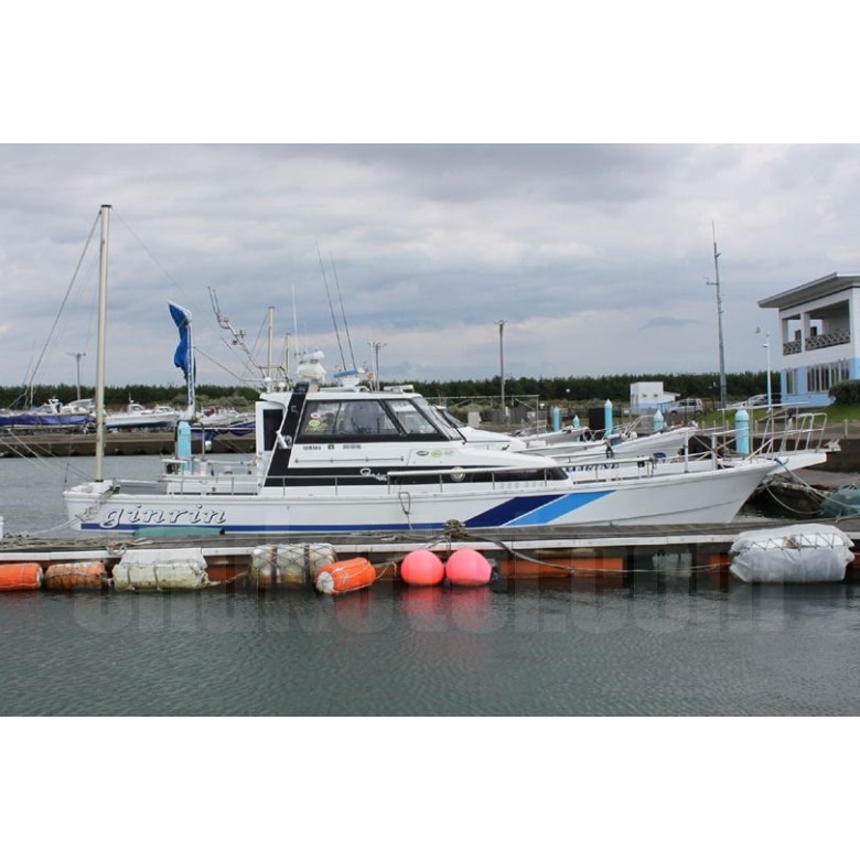 ship_3907_0001_0005_0780_0780_