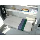 パッセンジャーシート。折りたためるのでかなり重宝しそうです。