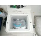 シート下収納BOX 便利です