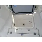 ポンプで海水循環できます。