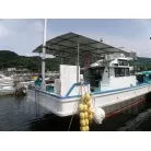屋形下に蛍光灯があります。