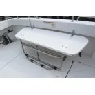 後部、折り畳み式ベンチシート