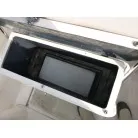 シート下、物入れ
