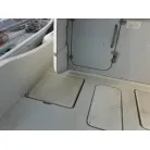 左がイケス