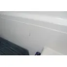 内壁のプラスチックにヒビあり