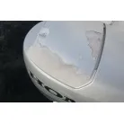 エンジンカバーの塗装剥がれ