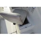 シート下は小物入れです。