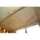 天井には汚れ目に付きます。