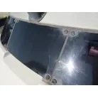 真ん中のプラスチック部分に割れあり