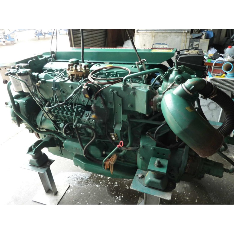 無料配達 ボルボペンタ 中古ボート 【中古艇ドットコム】 | TAMD71B 100馬力～