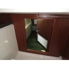 トイレの奥に小部屋があり、物入れとして使用可能。