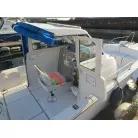 操船しながら釣りが出来ます